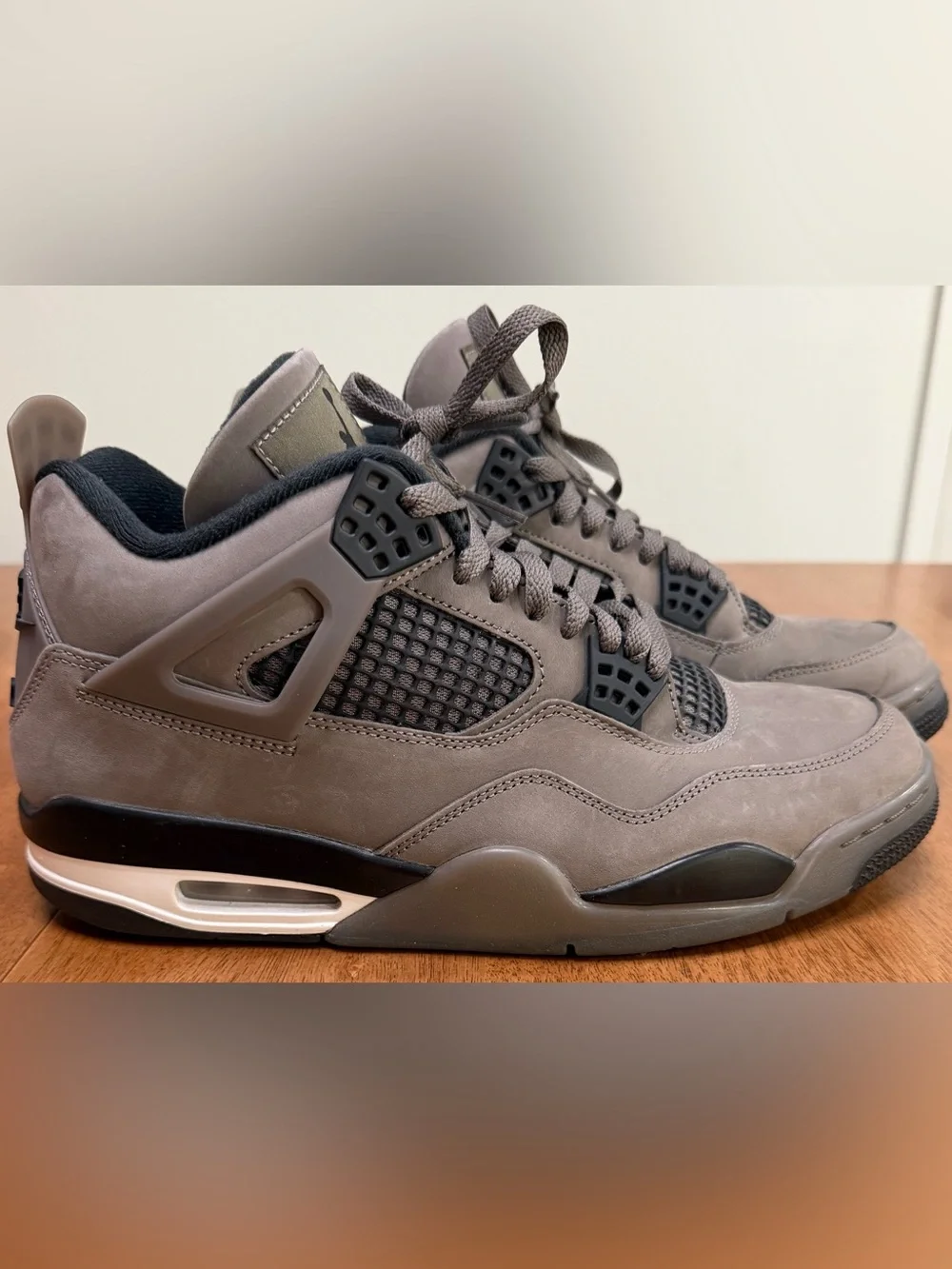 Jordan classic silhouette